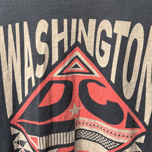 Washington DC Global travel alliance T-shirt Blue gray & pink logo clean Medium - Picture 3 of 5